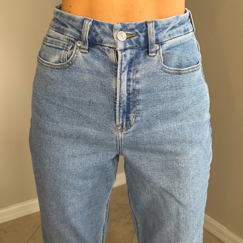 American Eagle curvy mom jeans - Picture 3 of 6